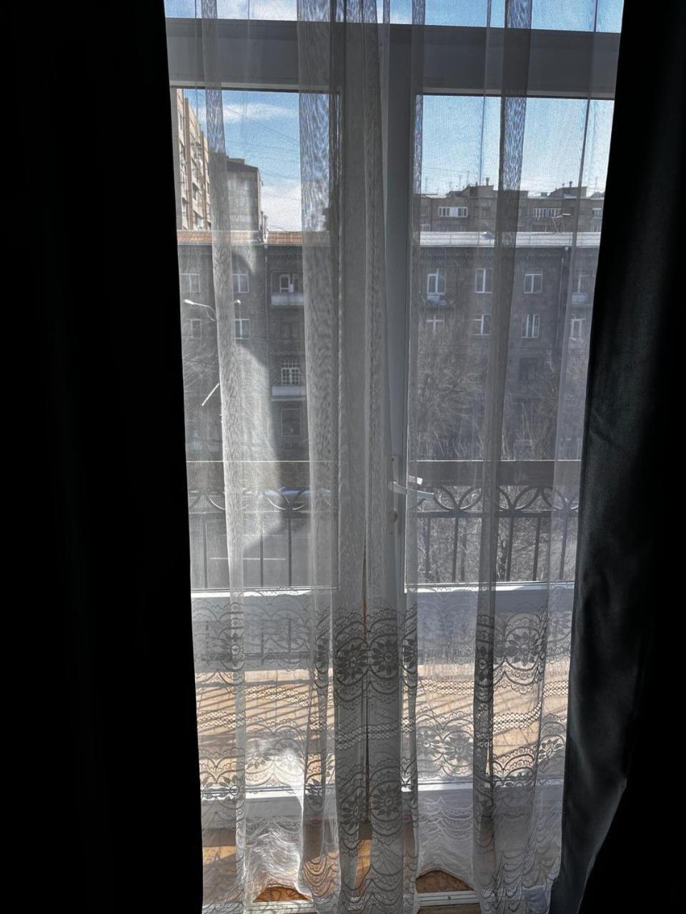 Komitas Apartement Yerevan Exterior photo